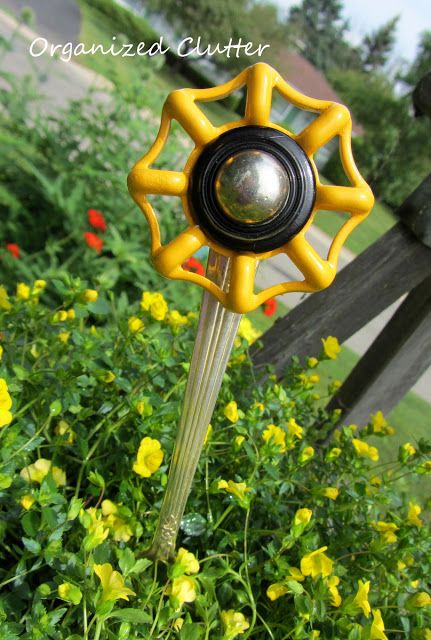 Fork handle valve faucet flowers Faucet Flowers, Organized Clutter, Stepping Stones Diy, Garden Junk, Outdoor Crafts, Water Valves, Concrete Stone, Yard Project, Diy Yard