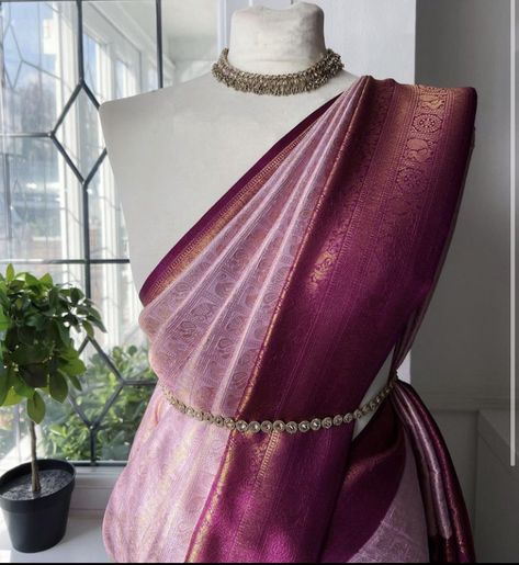 Mauve Saree Contrast Blouse, Mulberry Silk Saree, South Indian Bridesmaids Saree, Saree For Short Height Women, South Indian Saree, Saree Purple, Pink Sari, South Indian Silk Saree, Indian Dress Up