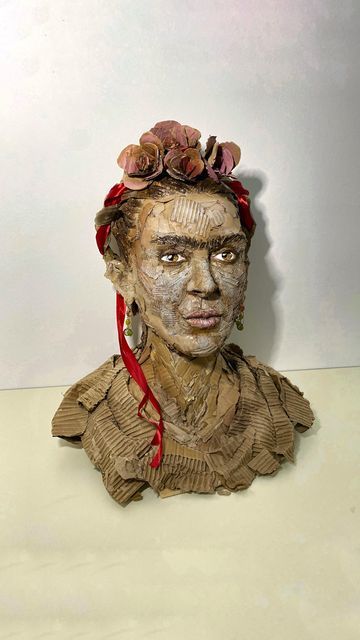 Cardboard Sculptures, Art Exercises, Paper Face, Cardboard Creations, 3d Collage, Paintings Contemporary, Cardboard Sculpture, Ceramic Art Sculpture, Sculpture Projects