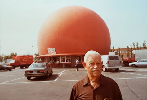 History of the Orange Julep – GIBEAU ORANGE JULEP Orange Julep, Citrus Drinks, St Laurent, Old Port, Of Montreal, Montreal Quebec, Orange Fruit, Fast Food Restaurant, Quebec City