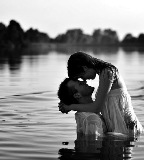 . Shooting Couple, Lake Photoshoot, Water Shoot, Trendy Photography, Water Pictures, Photography Couples, Water Photography, The Perfect Guy, Couple Photography Poses