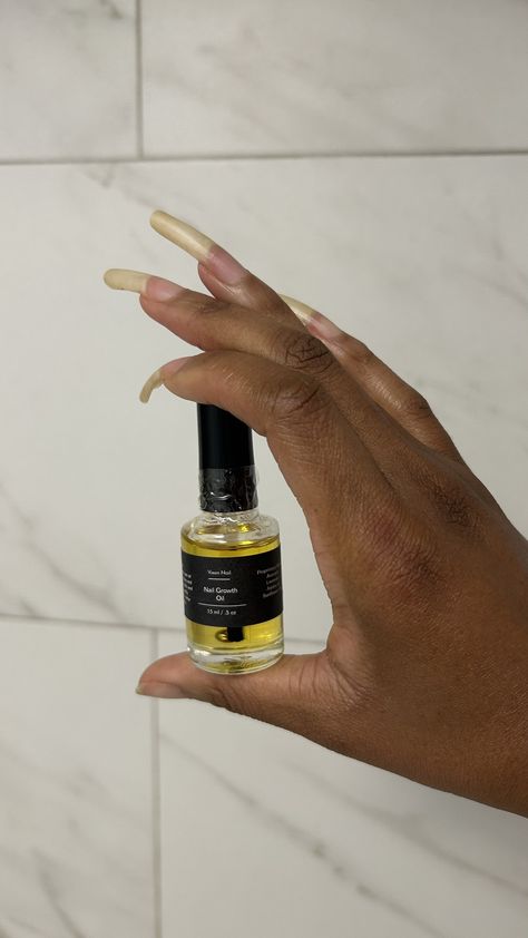 This proprietary blend of all natural oils, moisturizes and nurtures nails so they can grow long and strong. Products For Nail Growth, Nail Growth Tips Faster, Nail Growth Serum, Nail Growth Oil, Natural Nail Growth, Nail Growth Faster, Grow Long Nails, Diy Makeup Remover, Nail Care Products