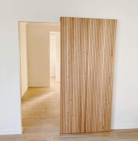 Floating Sliding Door, Internal Timber Doors, Invisible Closet Door, Hidden Track Barn Door, Japandi Sliding Door, Invisible Sliding Door, Sliding Barn Doors In The House, Barn Door Living Room, Invisible Doors Ideas