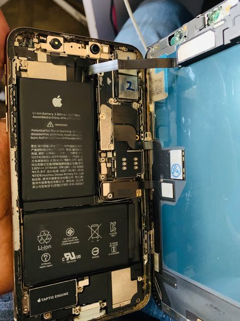 #iPhonex #iphonerepair #screenscenter #applekenya #applescreens Broken Iphone Screen, Broken Iphone, Medicine Snaps, Iphone Screen Repair, Amazon Account, Iphone Storage, Itunes Card, Apple Shop, Fancy Sandals