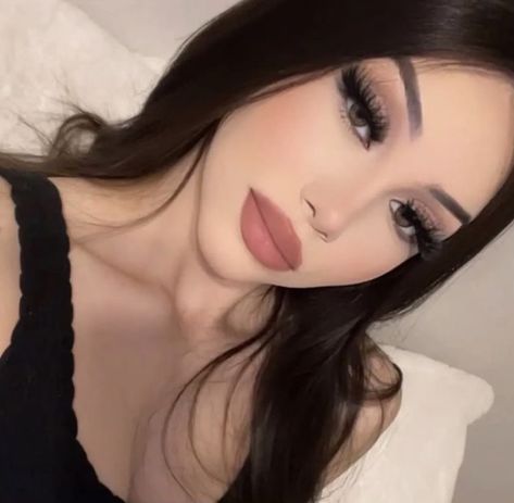 Copy And Paste Latina, Instagram Baddie Makeup, Latina Makeup Looks, Latina Makeup, Bold Makeup Looks, Makeup Tut, Cute Makeup Looks, Copy And Paste, Creative Eye Makeup