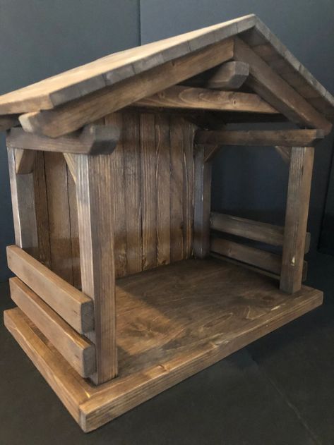 Nativity House, Nativity Scene Diy, Nativity Scene Display, Nativity Creche, Nativity Stable, Outdoor Nativity, Christmas Manger, Diy Nativity, Nativity Scenes