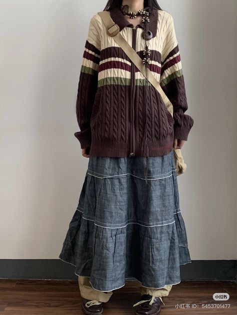 Gray Cardigan Outfit Aesthetic, Mori Kei Winter, Winter Japanese Fashion, Frazzled English Woman Outfits, White And Cream Outfit, Cottage Core Winter Outfits, Brown And Blue Outfit, Layered Outfits Fall, Hobo Outfit