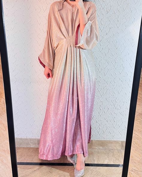 Pink Honey ombre glitter kaftan dress 💖✨🎇 Festive Pink Kaftan With Mirror Work, Party Pink Kaftan With Mirror Work, Pink Floor-length Abaya For Wedding, Pink Floor-length Party Kaftan, Honey Ombre, Elegant Pink V-neck Kaftan, Glitter Ombre, Kaftan Dress, Pink Glitter