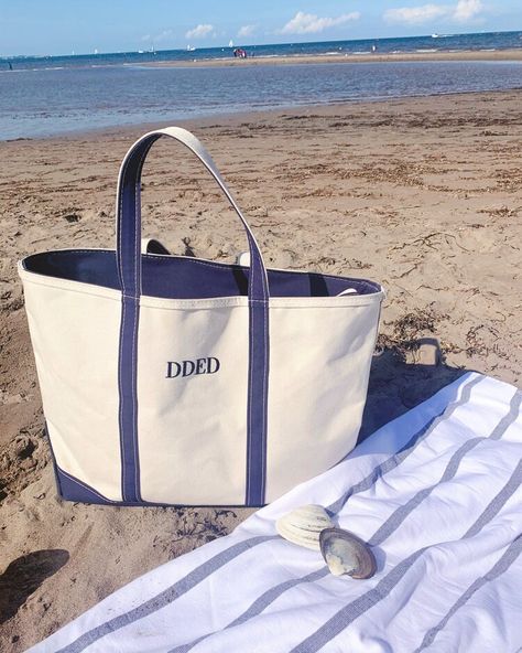 What's In My Beach Bag | LL Bean Boat & Tote — WHERE WE SUMMER Ll Bean Tote Bag Aesthetic, Boat And Tote Ll Bean, Llbean Tote Bag, Ll Bean Tote Bag, Ll Bean Boat And Tote, Ll Bean Tote, Aruba Honeymoon, Boat Bag, Beach Totes