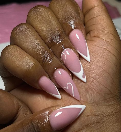 Almond Shaped White Tips, Almond Nails With Line Design, Nails For Wide Fingers, Design For Almond Shape Nails, Classy Vacation Nails Almond, Almond Nail Styles, Almond Vs Stiletto Nails, Almond Shaped French Tips, Soft Pink French Tip Nails