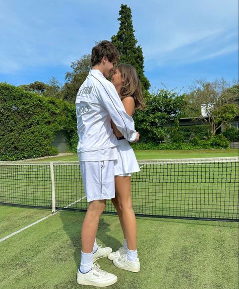 Engagement Party Themes, Relationship Expectations, Tennis Aesthetic, This Kind Of Love, Dream Date, Cute Relationship Photos, Preppy Girl, Couples Images, Boyfriend Goals