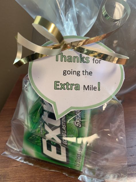 Edible Thank You Gifts, Male Appreciation Gifts, Inexpensive Thank You Gifts, Small Thank You Gift Ideas For Coworkers, Thank You Ideas For Coworkers, Thank You Party Ideas, Thank You Bags Ideas, Small Thank You Gifts, Thank You Goodie Bags