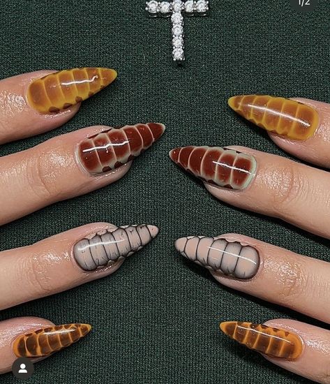 Snake Inspired Nails, Red Snake Nails Designs, Brown Snake Nails, Snake Eye Nails, Snake Print Nails Acrylic, Brown Croc Nails, Snake Design Nails, Green Snake Nails, Snake Nail Design