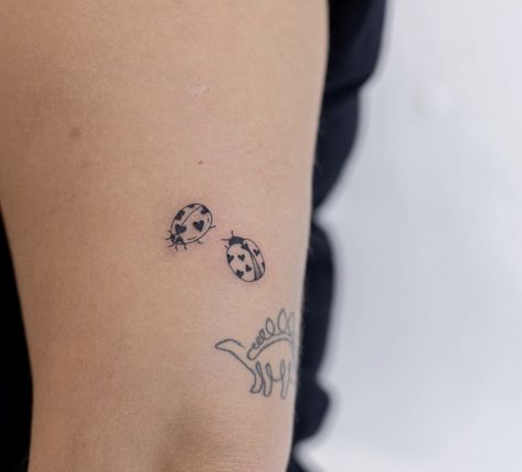 Lovebug Tattoo Ideas, Minimalistic Ladybug Tattoo, Ladybug Matching Tattoos, Block Art Tattoo, Ladybug Tatoos Ideas, Minimal Ladybug Tattoo, Ladybug Flash Tattoo, Two Ladybugs Tattoo, Ladybug Hand Tattoo