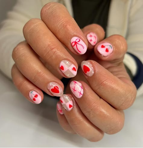 Nails Moodboard, Pink Valentines Day Nails, Cute Valentines Nails, Hand Painted Nail Art, Vday Nails, January Nails, February Nails, Summery Nails, Nail Designs Valentines