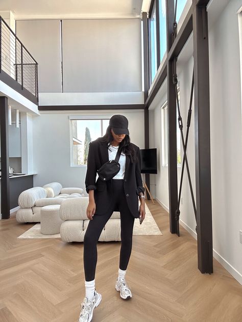 Leggings Outfit With Blazer, Black Blazer With Leggings, Leggings Dressed Up, Nike Al8 Sneaker Outfit, Leggings Blazer Outfit, Blazer Leggings Outfit, Leggings And Blazer Outfit, Legging Styling, Black Leggings Outfit Casual