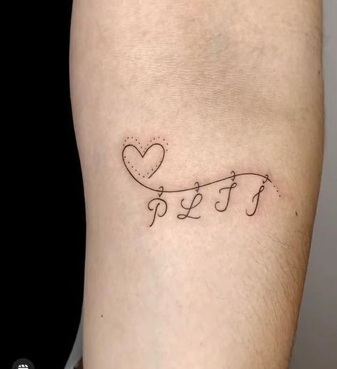 Kids Initial Tattoos, Tiny Wrist Tattoos, Cool Wrist Tattoos, Mom Tattoo Designs, Tattoos With Kids Names, Tasteful Tattoos, Petite Tattoos, Mother Tattoos, Initial Tattoo