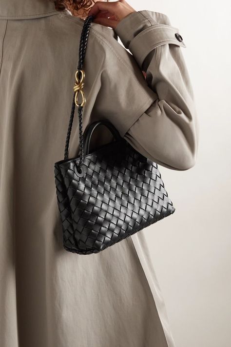 Bottega Veneta Bag Tote, Bottega Veneta Andiamo, Back To University, Bottega Bag, Bottega Veneta Bag, Pretty Bags, Outfits Winter, Handbag Shoes, Cute Bags