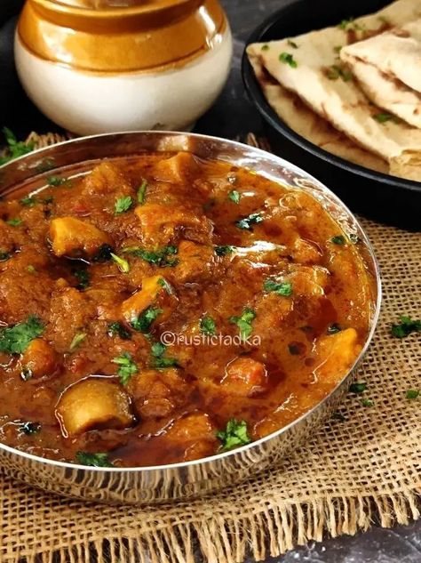 Mushroom Masala Curry - Rustic Tadka Mushroom Butter Masala, Indian Mushroom Recipe, Mushroom Curry Recipe, Mushroom Curry Indian, Mushroom Recipes Indian, Mushroom Masala Recipe, Mushroom Masala, Mushroom Curry, Weekly Dinner Menu