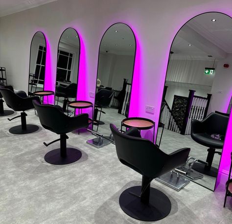 Nail Room Suite, Hairdresser Room Ideas, Salon Setup Ideas Spaces, Purple Salon Ideas, Hair Salon Layout Ideas, At Home Beauty Studio, Bright Hair Salon Decor, Outdoor Hair Salon, Hairstylist Booth Decor