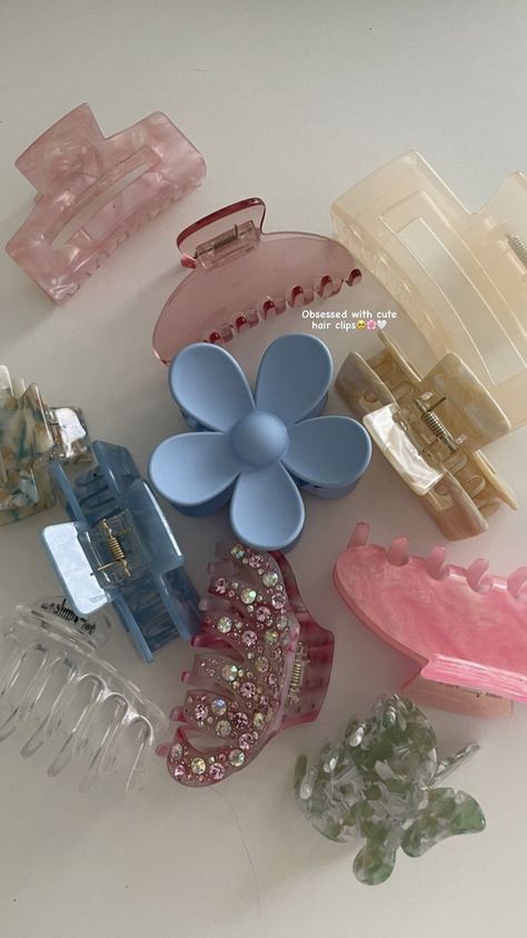 Aesthetic Amazon Finds, 30 Aesthetic, Aesthetic Amazon, Curly Hair Accessories, Hair Acessories, Designer Hair Accessories, Hair Tie Accessories, Fancy Jewellery Designs, Hair Accessories Collection