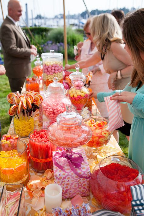 Pink And Orange Candy Bar, Candy Bar Ideas Quinceanera, Pink And Orange Candy Table, Candy Themed Wedding, Colorful Wedding Dessert Table, Juice Bar Party, Preppy Candy Bar, Pick And Mix Wedding, Candy At Wedding