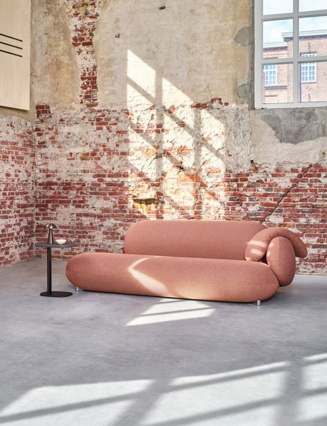 Modular Furniture Design, Round Sofa, Modular System, Modular Furniture, Sofa Seats, Dutch Design, Built Environment, Contemporary Interior, Sofa Design