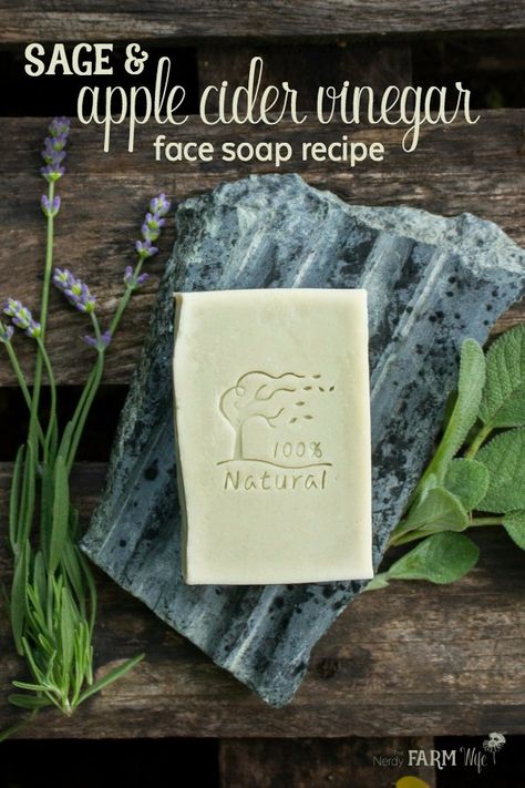 Face Soap Recipe, Apple Cider Vinegar Face, Joululahjat Diy, Herbal Vinegar, Savon Diy, Săpunuri Handmade, Cold Process Soap Recipes, Soap Making Recipes, Face Soap