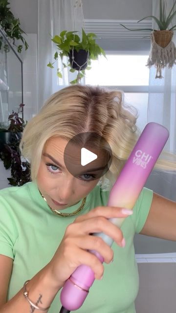 Sarah Bryant on Instagram: "New tool alert! Found this 2-in-1 Crimper/Curler from @chihaircare while I was browsing the aisles of @target!   What caught my eye was how narrow the plates are (most crimping tools are super wide and nearly impossible to use on short hair) so I had to see how well this one worked and find out if it really could curl too!  What do you think? Would you buy it?  #hair #hairtool #haircrimper #hottools #hairtutorial #shorthairtutorial #bobhaircut #shorthairstyle #shorthairdontcare #hairstyles #hairvideo" Crimped Pixie Hair, Crimp Short Hair Waves, Hair Curler Short Hair, Short Crimped Bob, Hair Crimping Tutorial, Crimper Hairstyles Short Hair, Crimped Hair Short Bob, Short Hair Crimped Hairstyles, Finger Wave Hairstyles For Long Hair