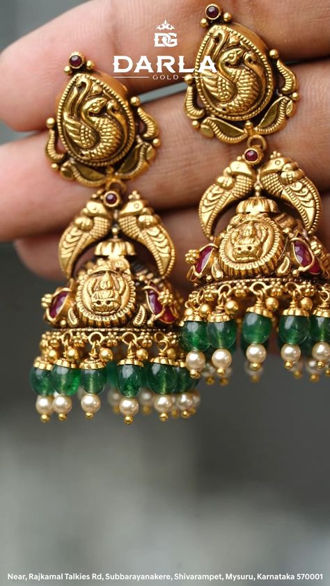 Gutti Vankaya Andhra, 8grams Gold Earrings, Butallu Designs Gold Latest, Buttalu Models, Gold Jumkas, Gold Buttalu, New Necklace Designs, Jhumka Designs, Gold Earrings Indian