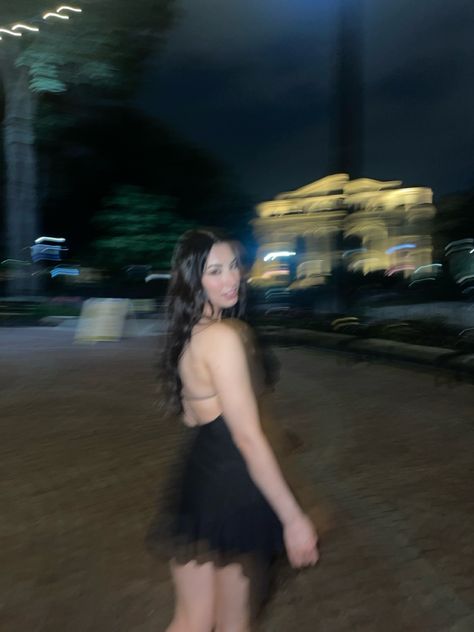 Black dress // vacation // vaca inspo // night time photo // pics with flash aesthetic // pretty // blurry pic aesthetic Hamburg, Pic Ideas In Dress, Inspo Pics For Instagram, Poses For Pictures Instagram Dress Night, Black Dress Picture Ideas Night, Aesthetic Night Out Pics, Revenge Pictures Instagram, Night Birthday Pictures, Insta Pics In Dress