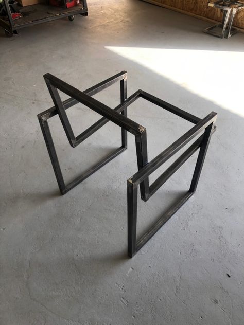 This metal chair is very comfortable to enjoy many needs together Wabisabi Living, Metal Chair Design, Metal And Wood Chairs, Metal Sheet Design, Metal Outdoor Chairs, Iron Furniture Design, Steel Furniture Design, Machining Metal Projects, Industrial Office Design