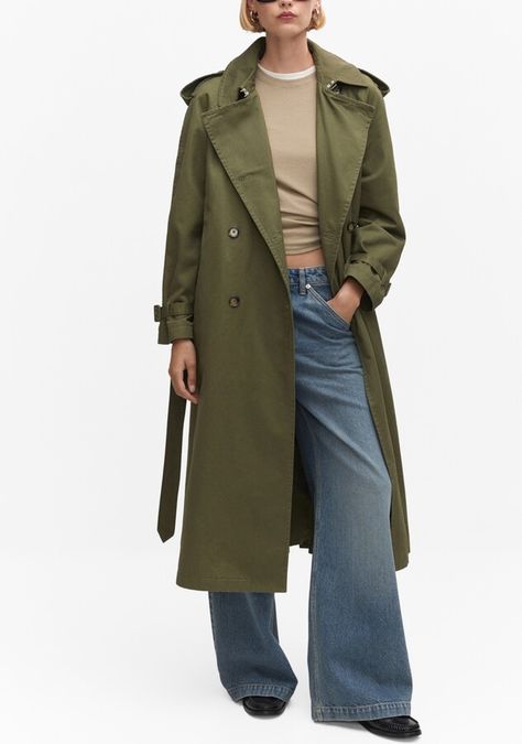 Trenchcoat Style, Fall Wardrobe Staples, Oversized Wool Coat, Khaki Trench, Khaki Trench Coat, Fall Trends Outfits, Trench Coat Style, Classic Trench Coat, Wool Turtleneck