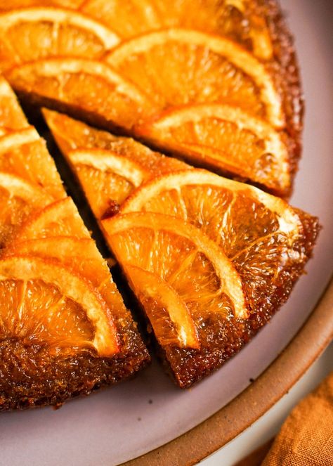 Orange Ginger Upside-down Cake — Eat Cho Food Orange Upside Down Cake, Ginger Desserts, Orange Dessert, Citrus Recipes, Orange Cake Recipe, Ginger Cake, Orange Cake, Upside Down Cake, Holiday Desserts