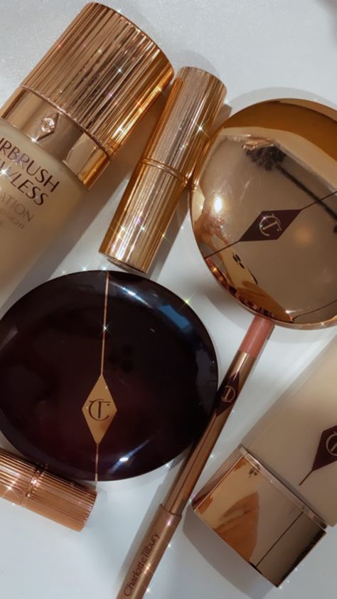 #charlottetilbury #makeup #fashion #ct #aesthetic #makeupideas Charlotte Tilbury Makeup Aesthetic, Charollete Tilbury, Aesthetic Charlotte Tilbury, Charlotte Tillberry, Charlotte Tilbury Aesthetic, Ct Makeup, Expensive Makeup, Charlotte Tilbury Makeup, Makeup Bag Essentials