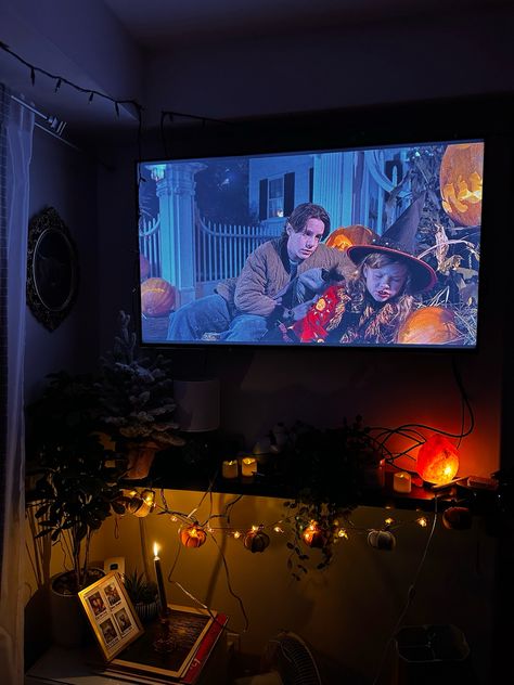 Movie night, fall vibes, cozy room, decor inspo, halloween movie night, halloween aesthetic, cozy fall Fall Vibes Cozy Room, Halloween Night Aesthetic, Apartment Halloween Decor, Movie Night Halloween, Fall Vibes Cozy, Apartment Halloween, Halloween Movie Night, Aesthetic Cozy, Halloween Movie