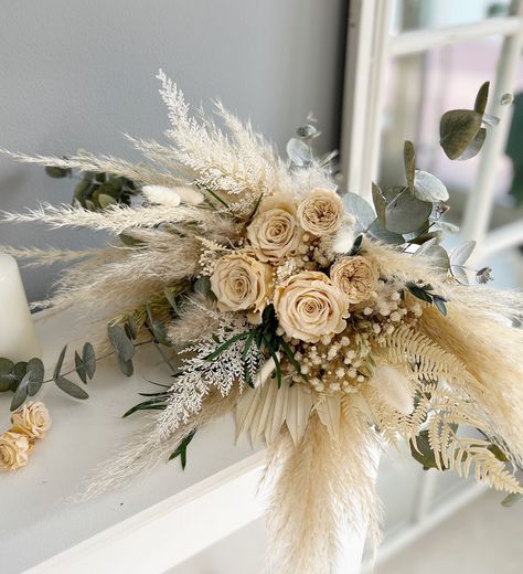 Ivory Dreamland Wedding Flowers With Feathers, Boho Rustic Bouquet, Bridesmaids Bouqet, Pampas Grass Wedding Decor, Boho Outdoor Wedding, Ivory Bouquet Wedding, Nice Makeup, Western Themed Wedding, Pampas Grass Bouquet