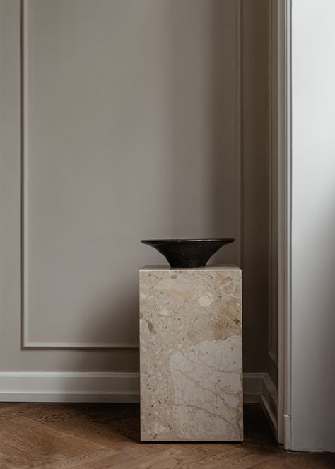 Diy Plinth, 2023 Study, Tall Bedside Table, Marble Plinth, Marble Stand, Marble Plates, Scandinavian Furniture Design, Battery Powered Light, Marble Furniture