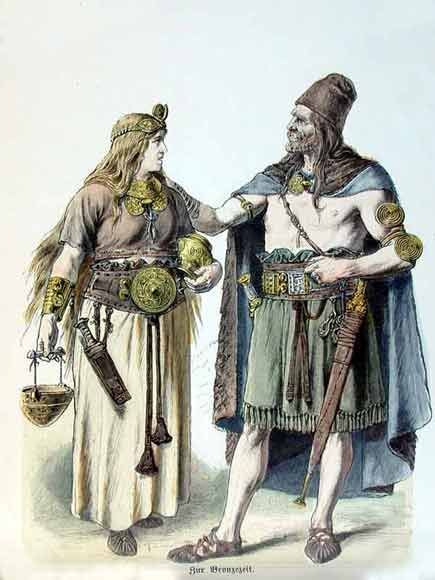 Early Bronze Age (3000 BC - 1200 BC) Teuton fashion style.  Rough inspiration for "traditional" Fomoire style. Germanic Clothing, Bronze Age Clothing, Ancient Clothes, Ancient Clothing, Prehistoric Age, Celtic Clothing, Aged Clothing, Romantic Drawing, Pagan Religions