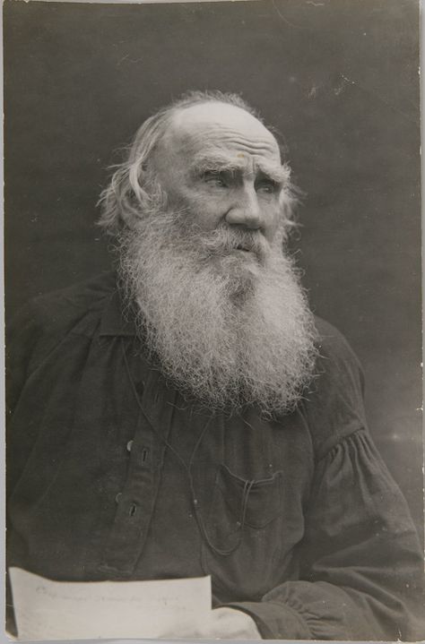 The unknown Tolstoy: Wrote books, rode his bike, took selfies - Russia Beyond Writers And Poets, Russian Writers, Famous Scientist, Russian Literature, Leo Tolstoy, Art And Literature, Elderly People, The Orator, Foto Vintage