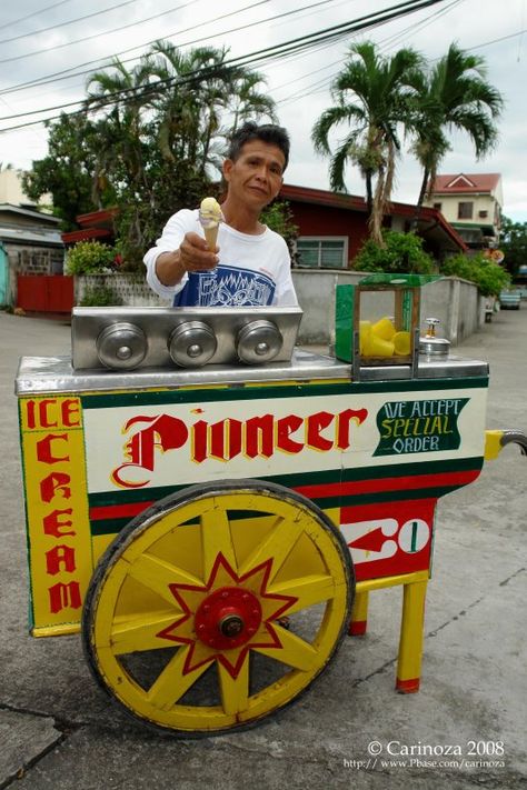 A Mamang sorbetero [An ice cream man]. Filipino Street Food, Street Work, Ice Cream Man, Filipino Art, Ice Cream Cart, Ice Cream Brands, Street Vendor, Art Parody, Food Cart