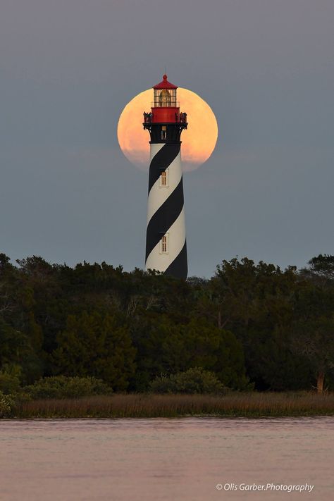 St. Augustine lighthouse 10/31/2020 Florida Lighthouses, St Augustine Lighthouse, Snow Moon, Lighthouse Tattoo, Florida Photography, Shoot The Moon, Winter Evening, St Augustine Florida, Saint Augustine