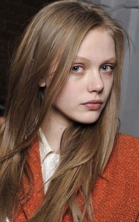 Frida Gustavsson Style, Cute Prom Hairstyles, Frida Gustavsson, Girls Hijab, Alt Girls, Model Lifestyle, Victoria Secret Fashion Show, African Beauty, Natural Hair Color