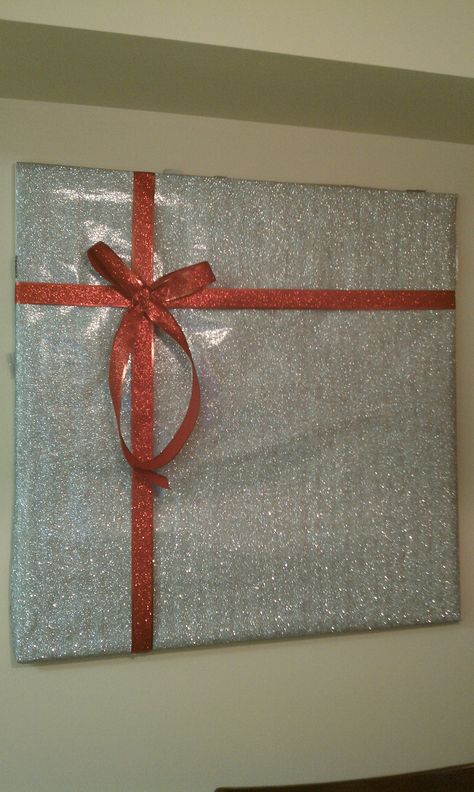 Wrap your picture frames with wrapping paper for the holidays!  www.springbrookmeadowsapts.com Christmas Wrapping, Your Picture, Christmas Frames, Hotel Decor, Christmas Wrapping Paper, Framed Gifts, Christmas Paper, Christmas Decorating, Christmas Pictures