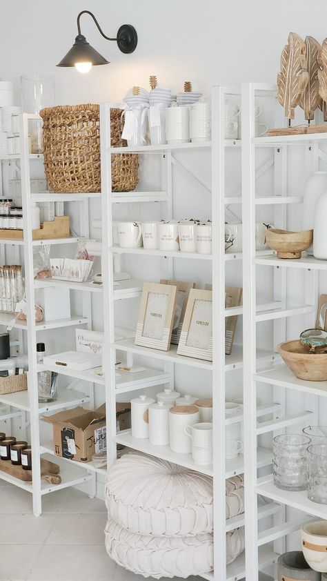 Bedroom Flat Ideas, Shelves In Store Shop Displays, Modern Farmhouse Retail Store, Shop Fittings Ideas Retail, Tiny Retail Store, Retail Display Shelves Ikea, House Themes Ideas Interior Design, Industrial Retail Store Design Shelving, Wood And White Retail Shelf