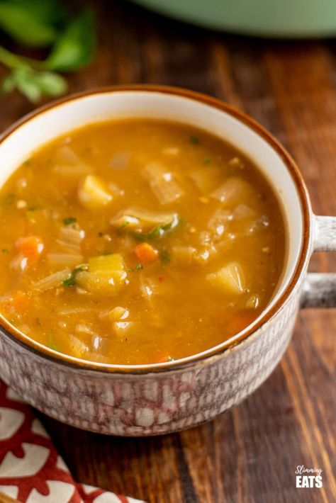 Chunky Vegetable Soup, Veg Soup Recipes, Soup Maker Recipes, Hearty Vegetable Soup, Veg Soup, Homemade Soup Recipe, Soup Maker, Vegetable Soup Recipes, Vegetarian Soup