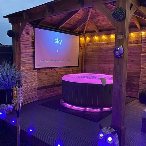 6 Hot Tub Privacy Ideas | Lay-Z-Spa UK Back Patio Jacuzzi Ideas, Outdoor Gazebos Hot Tub, Deck With Inflatable Hot Tub, Outdoor Hot Tub Area Enclosed, Dream Hot Tub, Backyard Inspiration Hot Tub, Hot Tub Addition To House, Garden Ideas Hot Tub, Private Hot Tub Area