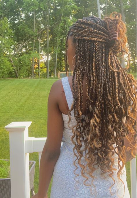 black girl with braided hair wearing a blue dress in front of a hill with trees Braids With Blonde Highlights, Braids For Black, Big Box Braids Hairstyles, Goddess Braids Hairstyles, Cute Box Braids Hairstyles, Braids Hairstyles Pictures, Protective Hairstyles Braids, Hairdos For Curly Hair, Pretty Braided Hairstyles