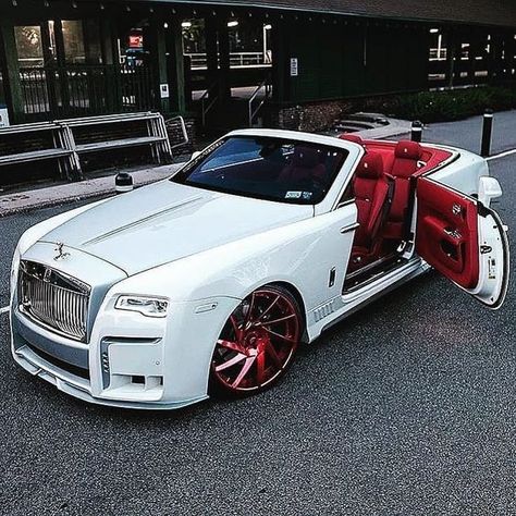 Rolls Royce Vintage, White Rolls Royce, White Rolls, Luxury Cars Rolls Royce, Rolls Royce Wraith, Luxurious Cars, Lux Cars, Pagani Huayra, Mclaren P1