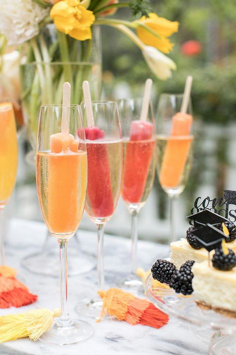 A College Graduation Bubbly Bar! - Sugar and Charm Sugar and Charm #partyfoodcocktail Bubbly Cocktails, Types Of Drinks, Mocktail Bar, Entertaining Tips, Champagne Cocktails, Bubbly Bar, Thanksgiving Drinks, Boozy Brunch, Champagne Bar